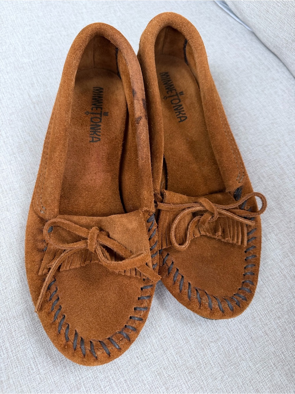 Minnetonka Suede Moccasin Flats Brown Fringe Western